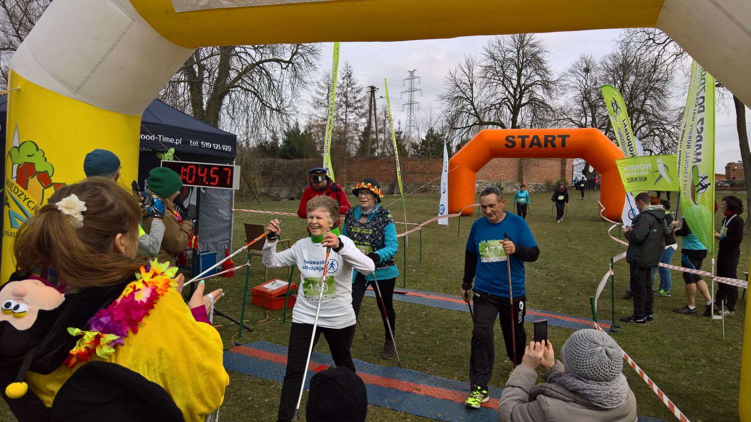 32 Pleszewskie Włóczykije nordic walking Pleszew Fitness Klub Active Fit Traugutta 30